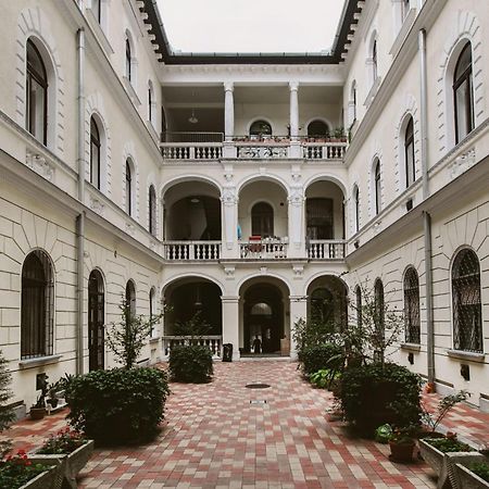 Apartamento Turquoise Harmony In The Heart Of The City Budapest Exterior foto